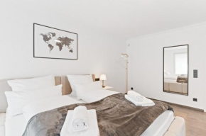 Stilvolle Wohnung mit Loggia im Stadtzentrum - Kingsize Bett - Smart TV - Netflix - 60qm - 24h Check-In